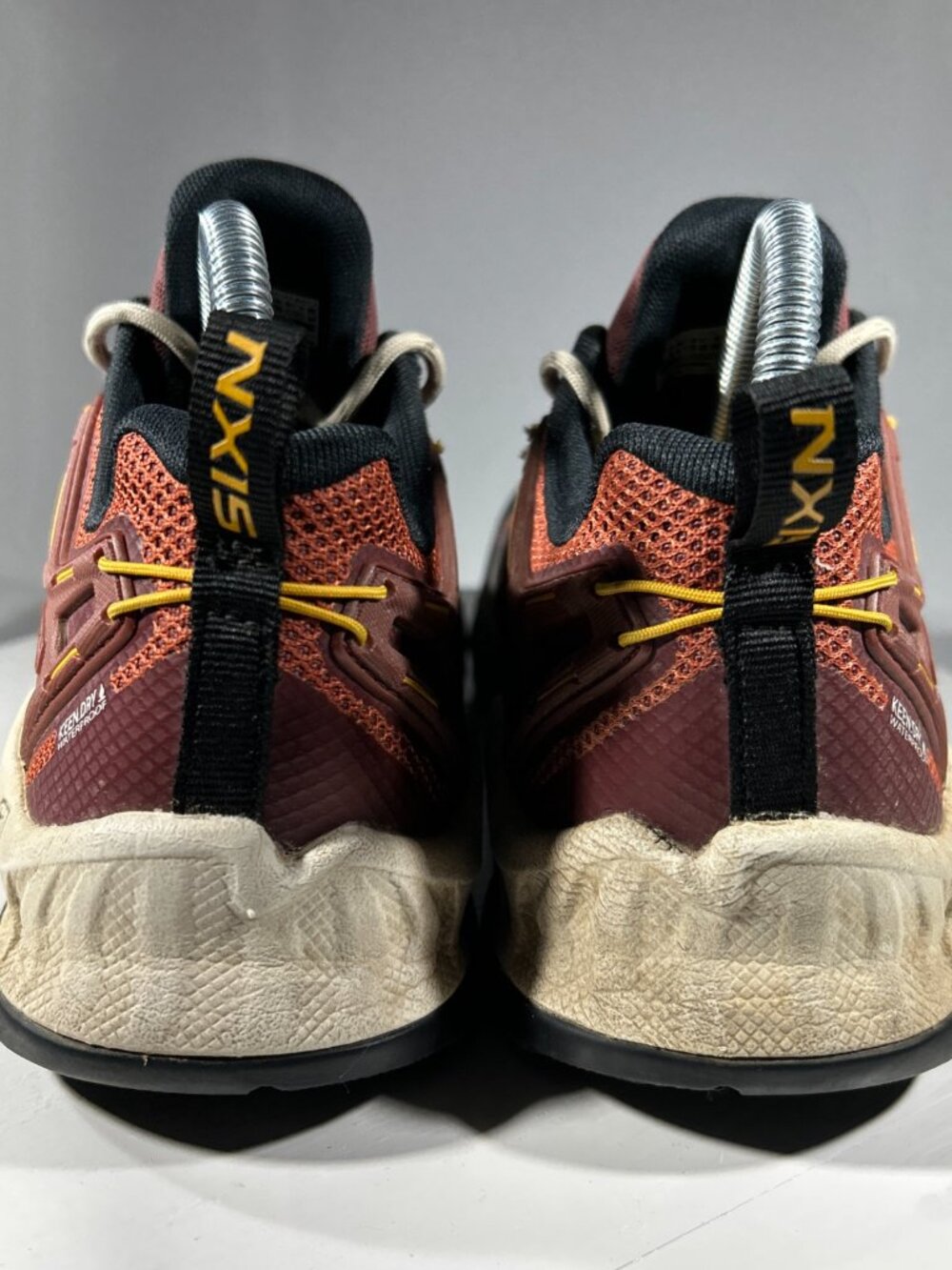 KEEN NXIS Womens Hiking Shoes Size 8.5 Brown Waterproof Sneakers Camping Trail - Picture 6 of 12